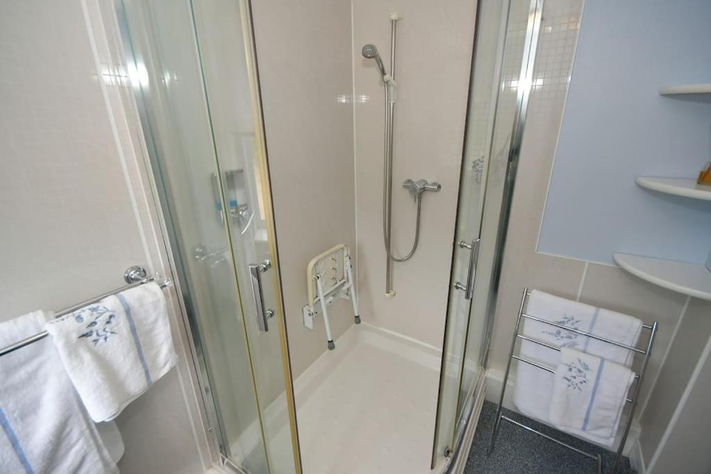Little Hare Lodge - Spacious 2 Bedroom Attached Bungalow Woodhall Spa Εξωτερικό φωτογραφία