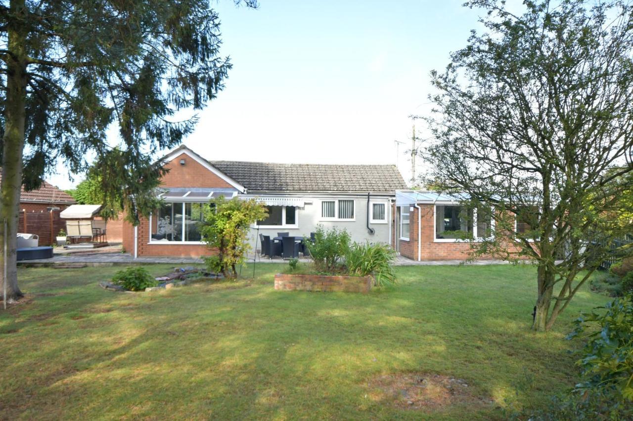 Little Hare Lodge - Spacious 2 Bedroom Attached Bungalow Woodhall Spa Εξωτερικό φωτογραφία