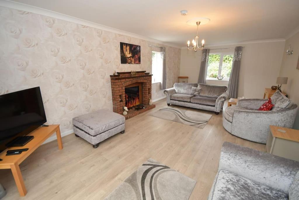 Little Hare Lodge - Spacious 2 Bedroom Attached Bungalow Woodhall Spa Εξωτερικό φωτογραφία